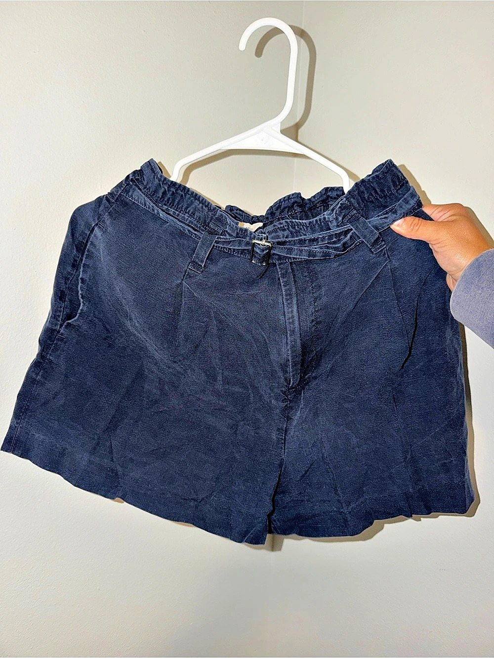 Club Monaco High Waist Linen Shorts in Blue Like New
